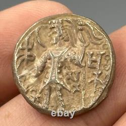 Genuine ancient piece in solid silver Kushan Empire Vasu Deva III