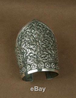 Important Ancient Cuff Bracelet In Sterling Silver China Indochina