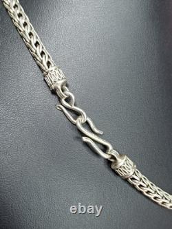 Important ancient chain in solid silver