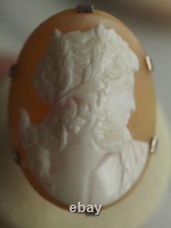Large Antique Solid Silver Cameo Ring T52