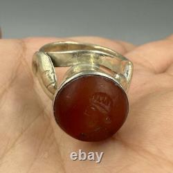 Large ancient Roman ring in solid silver, agate, king’s intaglio form