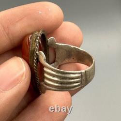 Large beautiful antique Roman ring in solid silver and agate stone