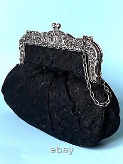 Magnificent Vintage Minaudière in Solid Silver and Brocade Silk