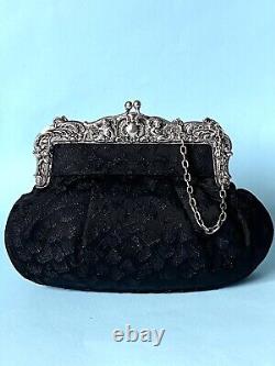 Magnificent Vintage Minaudière in Solid Silver and Brocade Silk
