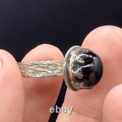 Magnificent and beautiful unique ancient Roman legionary ring in solid silver