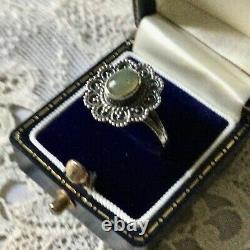 Natural Sublime Opal, Argent Massif Ancienne Ring, Single Bijou