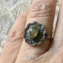 Natural Sublime Opal, Argent Massif Ancienne Ring, Single Bijou