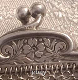 OLD CHAPLAINCY DOUBLE PURSE IN SOLID SILVER Deco Flowers