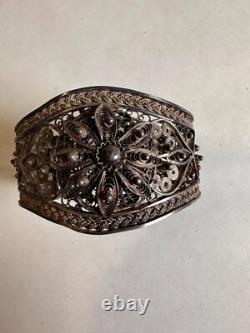 Old Berber filigree solid silver cuff bracelet, weight 51 g