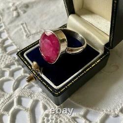 Old Elegant Ring In Veritable Impose Ruby And Money Massive