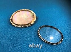 Old Reliquary Brooch In Vermeil / Gold On Solid Silver Mother Of Pearl 19 Eme Jewelry