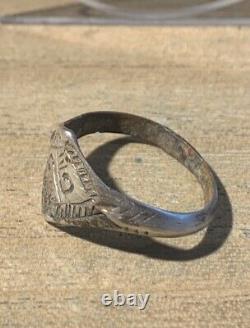 Old Viking Ring (ix-xi Century) In Silver, Bezel Engraved Vikings Drawings