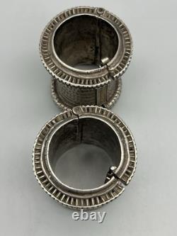 Pair of ancient bracelets in solid silver, old style 606 grams Sindhi