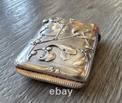 Rare Ancient Pyrogène Art Nouveau Decor with Silver Mistletoe