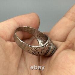 Rare ancient solid silver ring with Islamic Sulaimani agate
