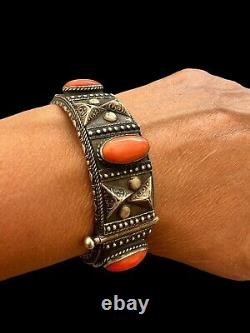 Solid Silver Ethnic Art Deco Vintage Old Coral Bracelet