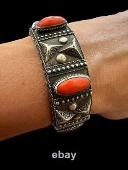 Solid Silver Ethnic Art Deco Vintage Old Coral Bracelet