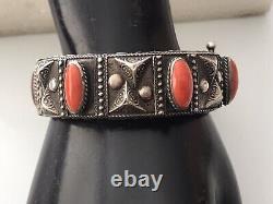 Solid Silver Ethnic Art Deco Vintage Old Coral Bracelet