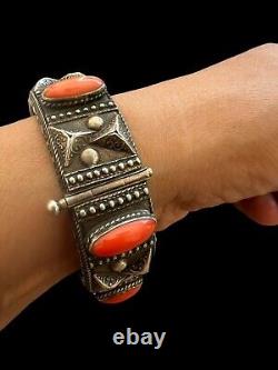 Solid Silver Ethnic Art Deco Vintage Old Coral Bracelet