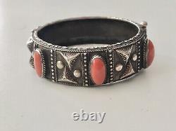 Solid Silver Ethnic Art Deco Vintage Old Coral Bracelet