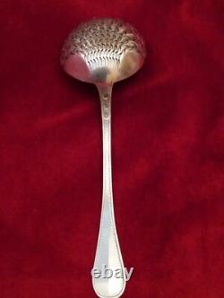 Solid silver spice shaker, Vieillard hallmark, 19th century, 57 grams