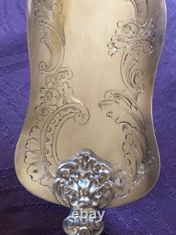 Splendid and Antique Cake Server Made Entirely of Solid Silver