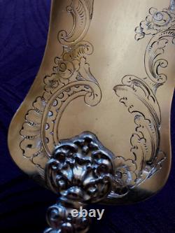Splendid and Antique Cake Server Made Entirely of Solid Silver