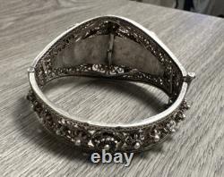 Superb Ancient Bracelet Silver Filigree and Coral