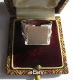 Tank Old Signet Ring 1930 Art Deco Sterling Silver 10.4 G Newfoundland