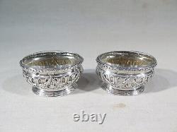 Translation: Ancient Very Pretty Pair of Solid Silver Salt Cellars in Louis XVI Style with Interior