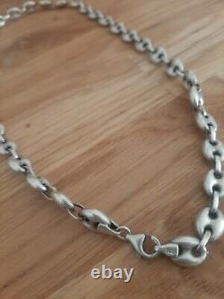Translation: Old solid silver necklace chain stamped