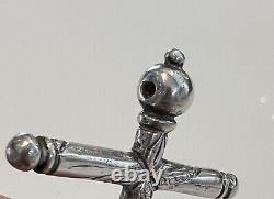 Translation: Rare Regional Ancient Cross 17th/18th Century Solid Silver