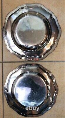 Two Small Old Round Dishes In Solid Silver Punches And Coats Of Arms 1056 Gr