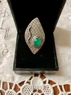 Vintage Brutalist Solid Silver Ring with Genuine Chrysoprase Cabochon