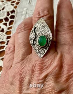 Vintage Brutalist Solid Silver Ring with Genuine Chrysoprase Cabochon