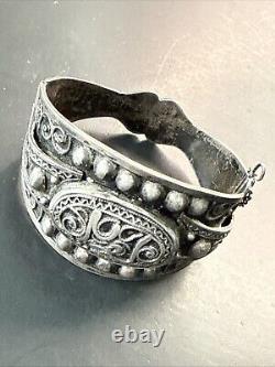 Vintage Silver Chunky Bracelet Ethnic Tank Style