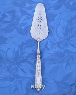 09l34 Ancienne Pelle A Tarte Manche Argent Massif Fourre Minerve Style Empire