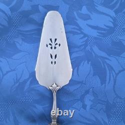 09l34 Ancienne Pelle A Tarte Manche Argent Massif Fourre Minerve Style Empire