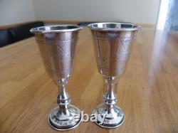 2 Gobelets Anciens En Argent Massif Sur Pied Lion Passant Orfevre At