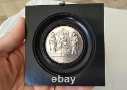 ANCIENNE GRANDE MÉDAILLE RELIGIEUSE DROPSY ARGENT MASSIF EN CADRE XIXe sterling