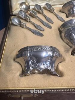 Ancien Coffret 4 Salerons Et Un Moutardier En Argent Massif Poinçon Minerve