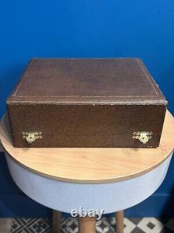 Ancien Coffret 4 Salerons Et Un Moutardier En Argent Massif Poinçon Minerve
