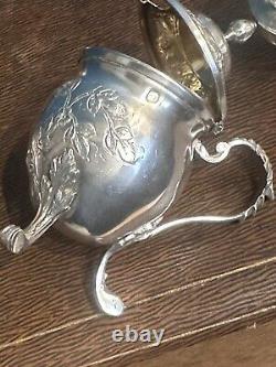 Ancien Coffret 4 Salerons Et Un Moutardier En Argent Massif Poinçon Minerve