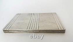 Ancien, Tres joli étui à cigarettes en ARGENT MASSIF poinçonné. 179,2 grammes
