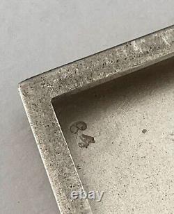 Ancien, Tres joli étui à cigarettes en ARGENT MASSIF poinçonné. 179,2 grammes