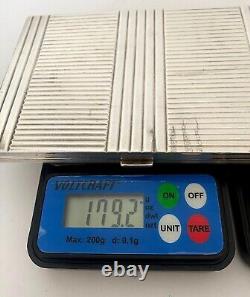 Ancien, Tres joli étui à cigarettes en ARGENT MASSIF poinçonné. 179,2 grammes