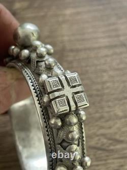 Ancien bracelet Mizam en argent massif Berbère Marocain 119 gr ethnique