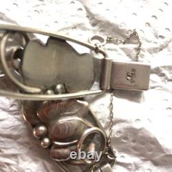 Ancien bracelet en argent massif