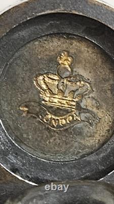 Ancien flacon à parfum ou à sel en argent massif XIX. London. Poinçons français