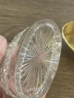 Ancien flasque à alcool en cristal taillé et argent massif minerve